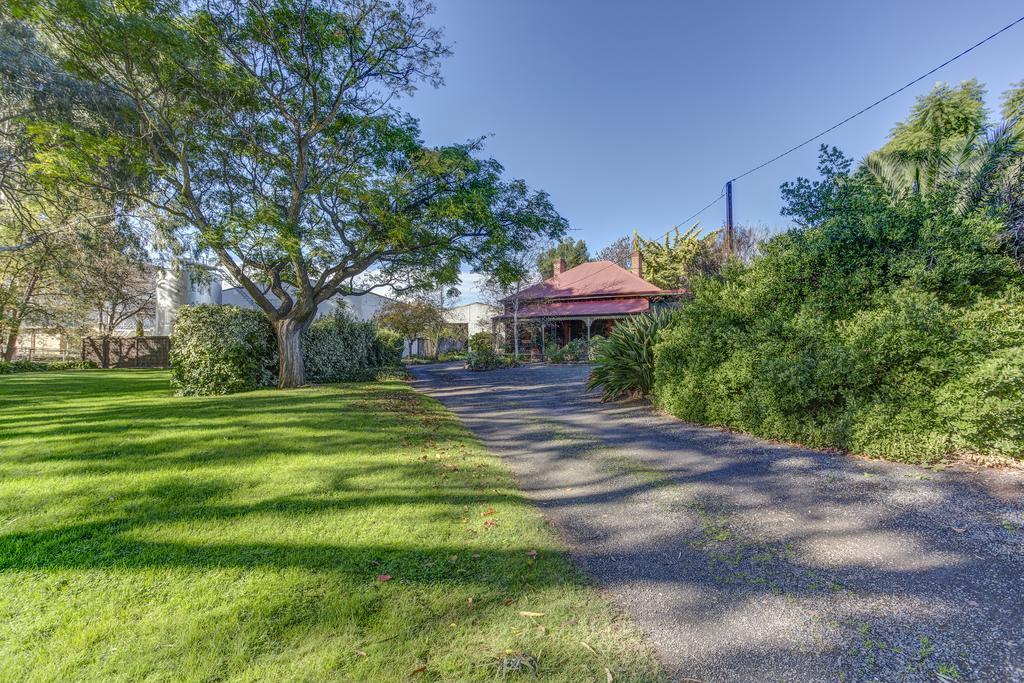 Bed & Breakfast Tanunda Cottages 3*